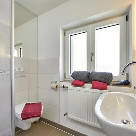 Alpen Gaestehaus Couette-café