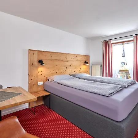 Alpen Gaestehaus Отель типа 