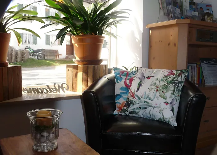 Alpen Gaestehaus B&B