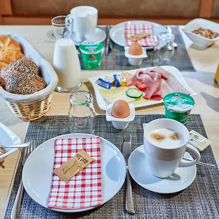 Alpen Gaestehaus 3* Bad Kohlgrub