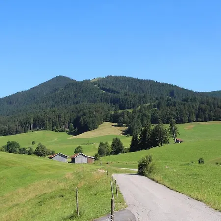 ベッド・アンド・ブレックファスト Alpen Gaestehaus 3*