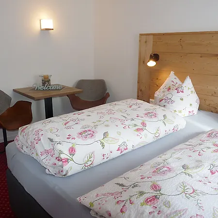 Bed & Breakfast Alpen Gaestehaus Bad Kohlgrub