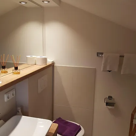 Alpen Gaestehaus Couette-café 3*