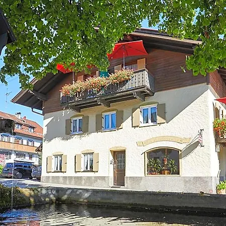 Oda ve Kahvaltı Alpen Gaestehaus Bad Kohlgrub