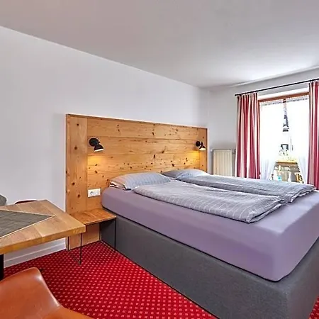 Oda ve Kahvaltı Alpen Gaestehaus 3*