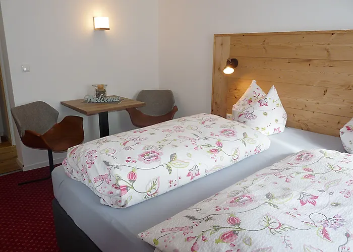 Nocleg ze śniadaniem Alpen Gaestehaus Bad Kohlgrub